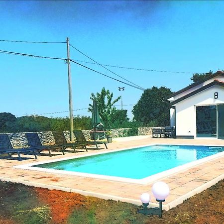 شقة Cozy House With Pool Near Rovinj كانافانار المظهر الخارجي الصورة
